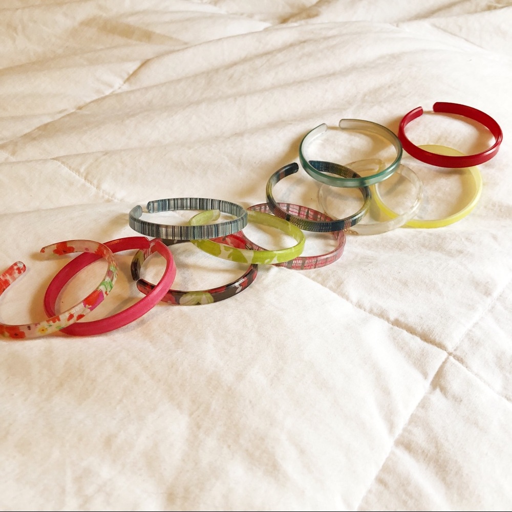 Color by amber bangles
